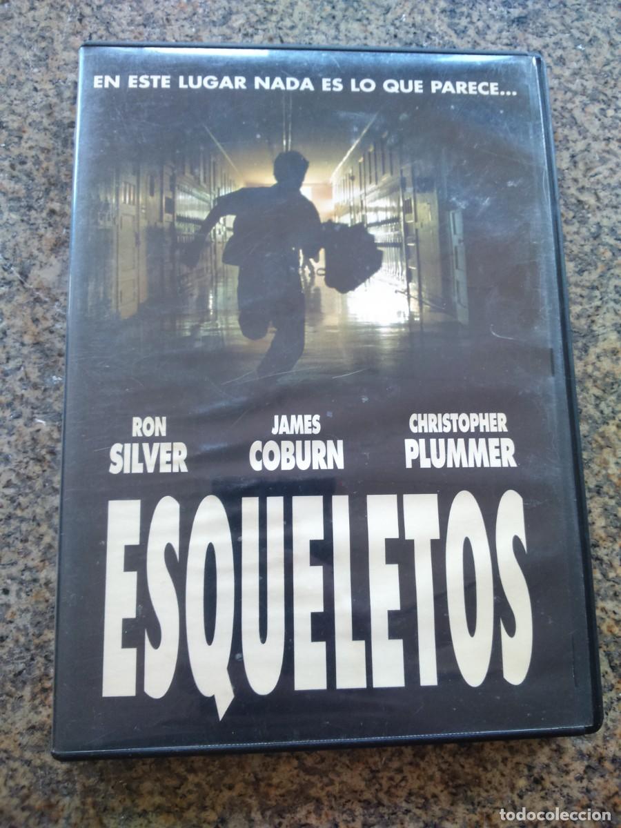 Cine: DVD -- ESQUELETOS -- - Foto 1
