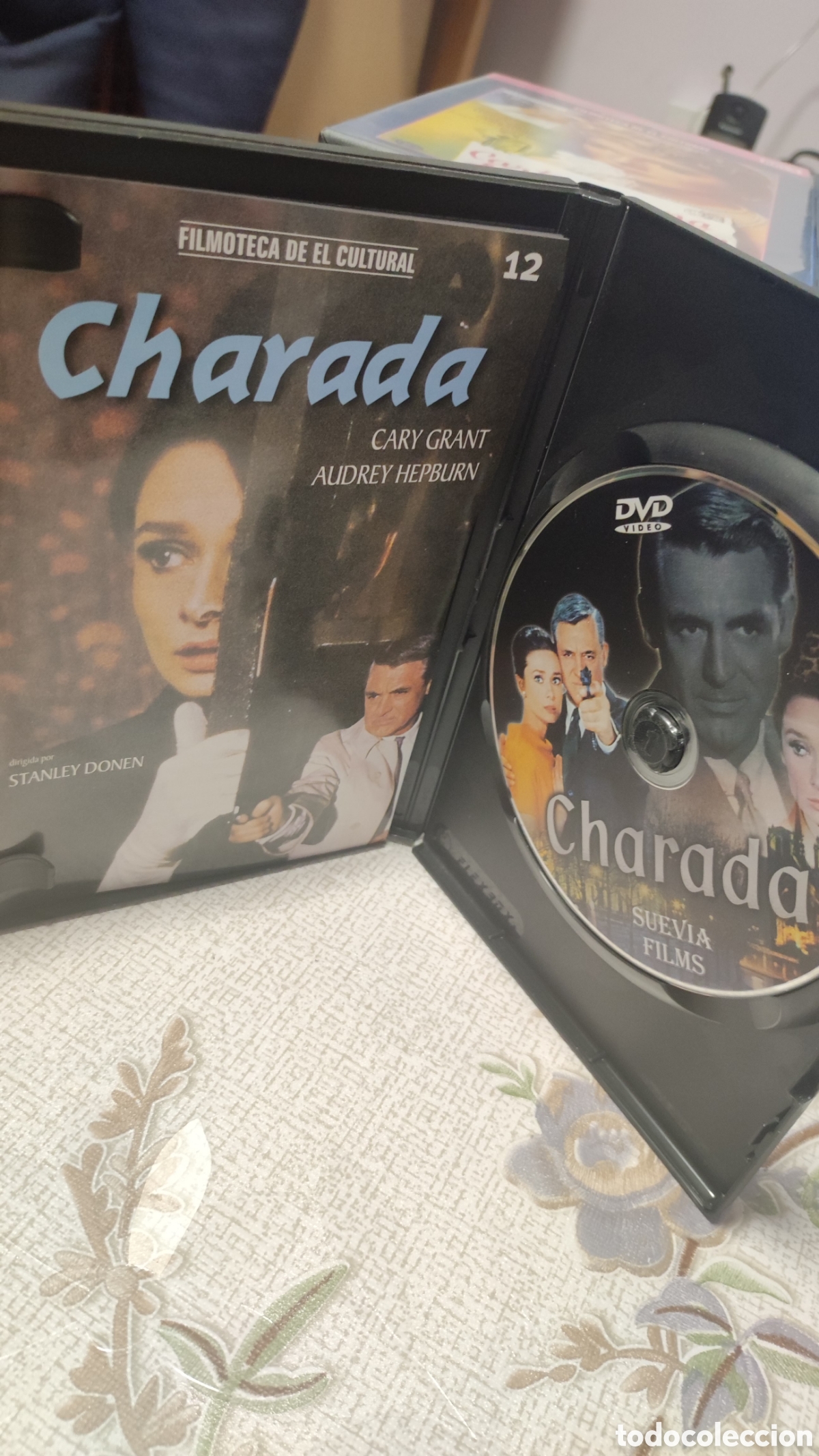 Cine: Charada dvd - Foto 3