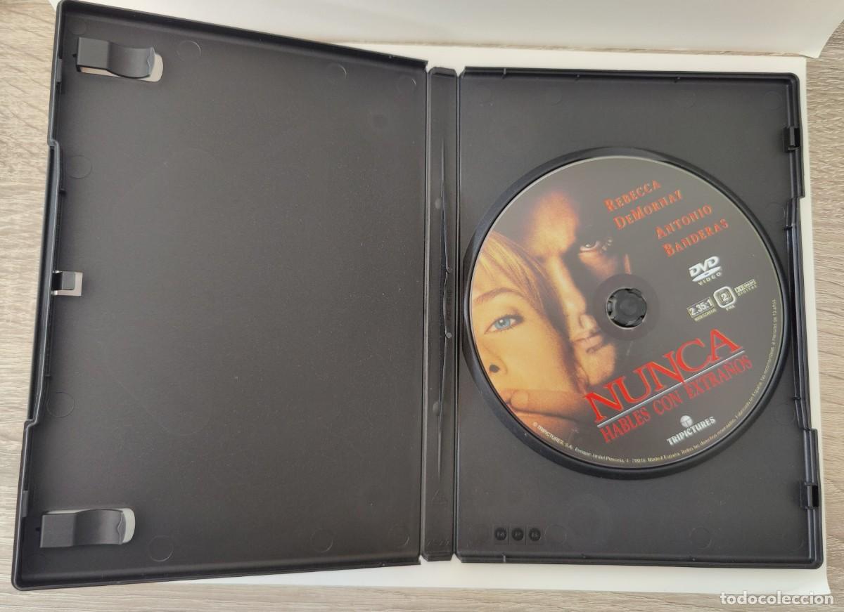 Cine: DVD Nunca Hables Con Extra&ntilde;os - Foto 2