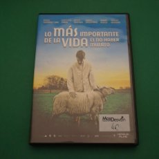 Cine: AR0B3/ DVD - LO MAS IMPORTANTE DE LA VIDA ES NO HABER MUERTO