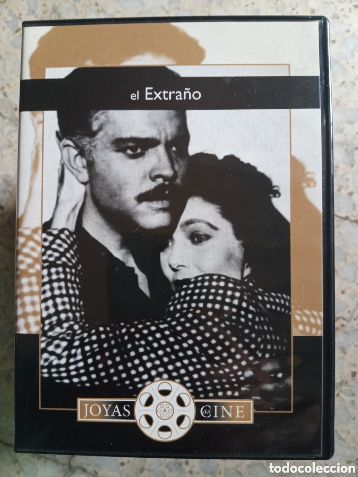Cine: DVD EL EXTRA&Ntilde;O. ORSON WELLES - Foto 1