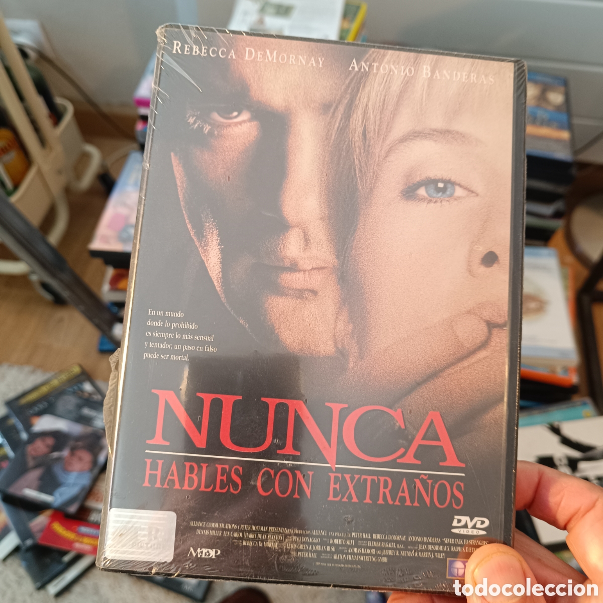 Cine: Nunca Hables con Extra&ntilde;os (Precintada) - Foto 1