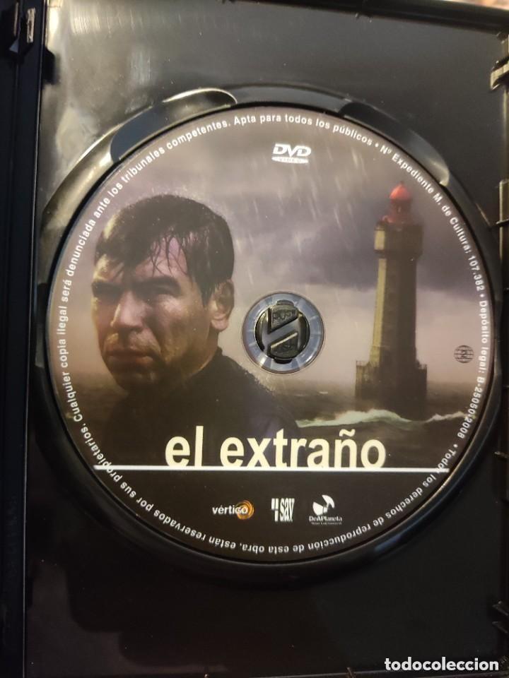 Cine: EL EXTRA&Ntilde;O - ANNE CONSIGNY - Foto 3