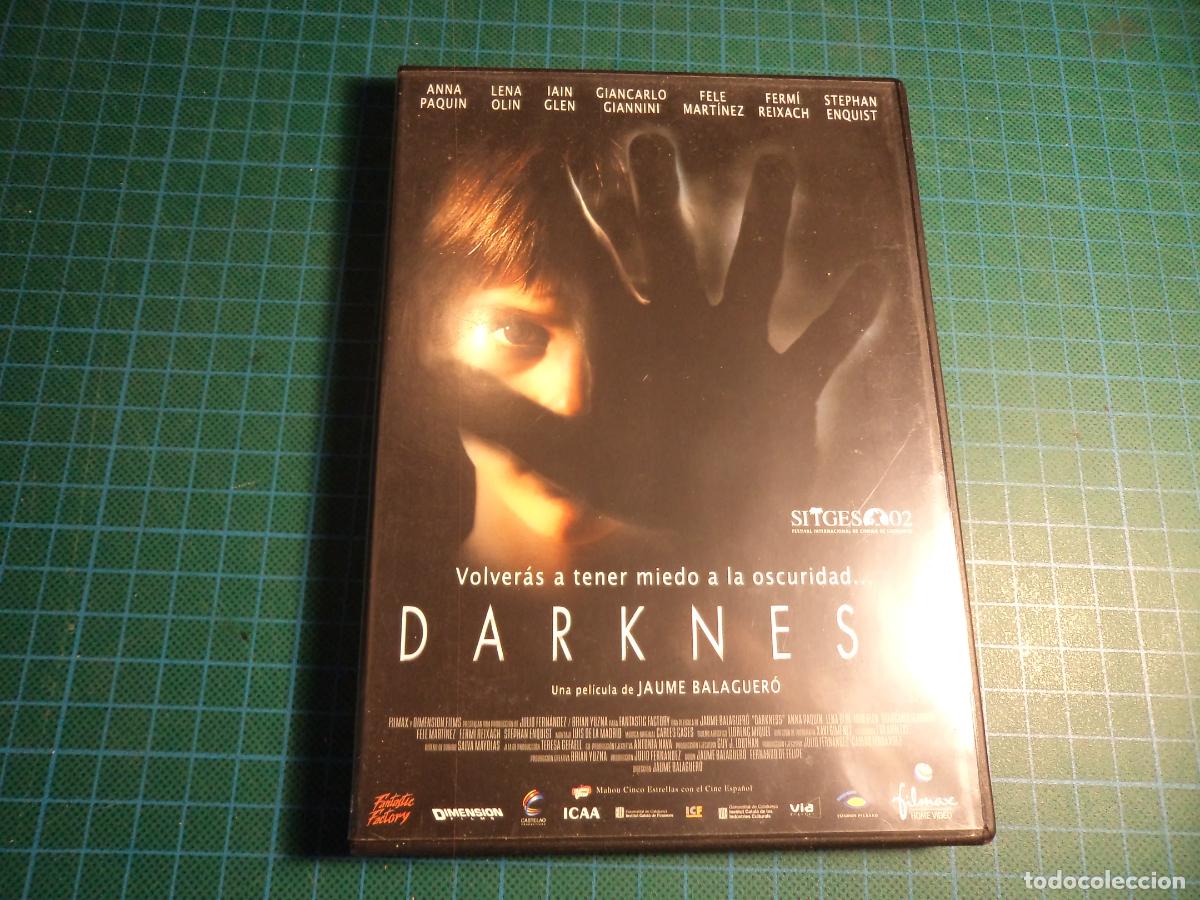 Cinema: Darkness. (P-40)