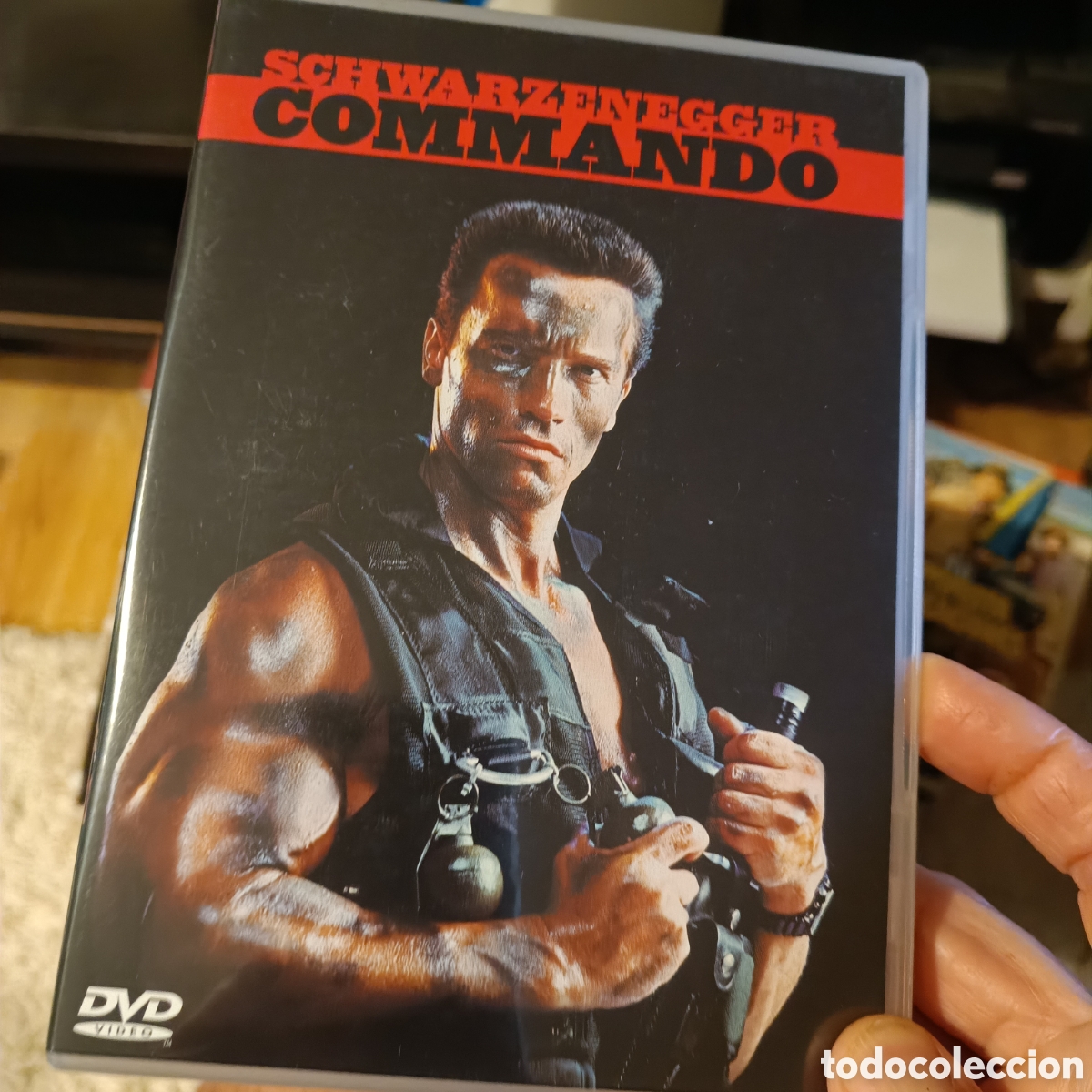 Cine: Commando (Schwarzenegger) - Foto 1