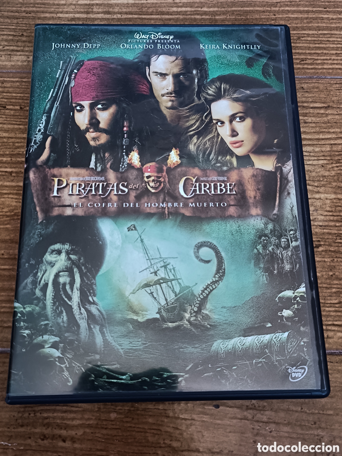 Cine: DVD Piratas del Caribe, El Cofre del Hombre Muerto -Jhonny Depp-