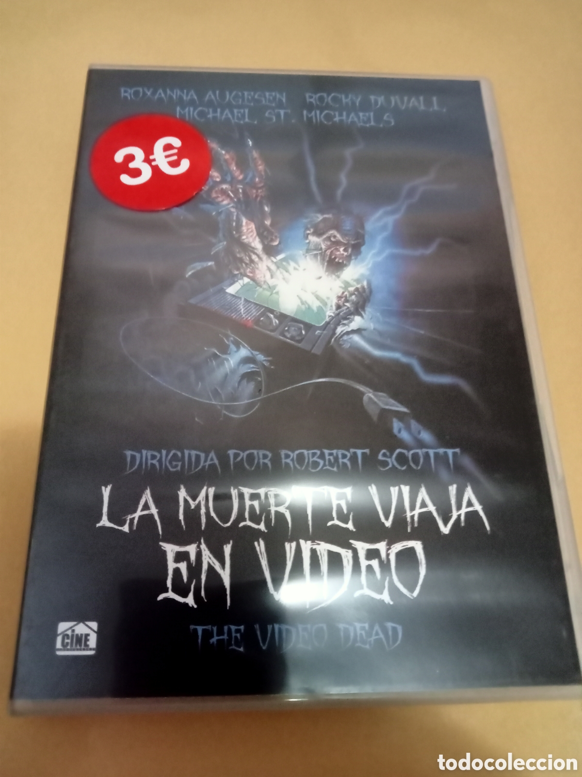 Kino: Dvd. La muerte viaja en video. Terror.