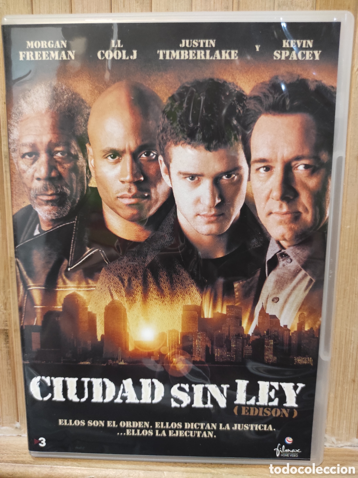 Cinema: CIUDAD SIN LEY - DVD SEMINUEVO