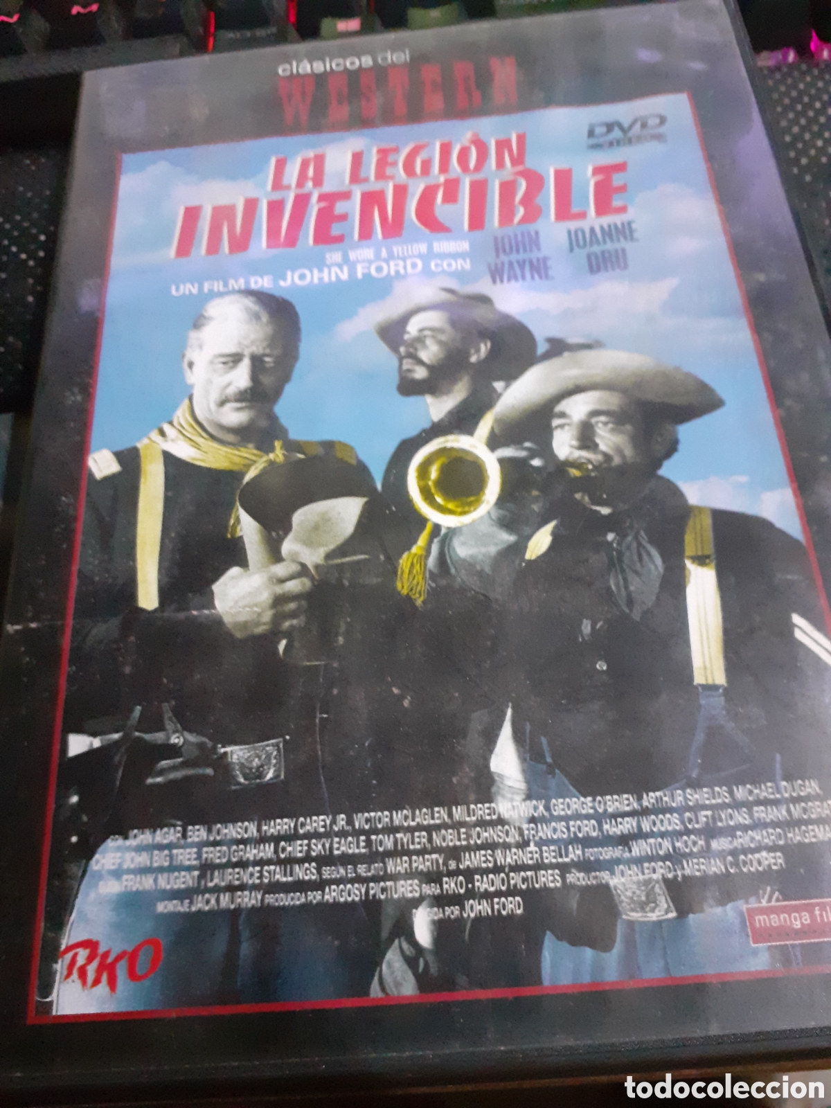 Cine: La legi&oacute;n invencible DVD -216