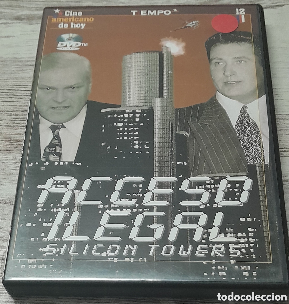 Kino: ACCESO ILEGAL (SILICON TOWERS)