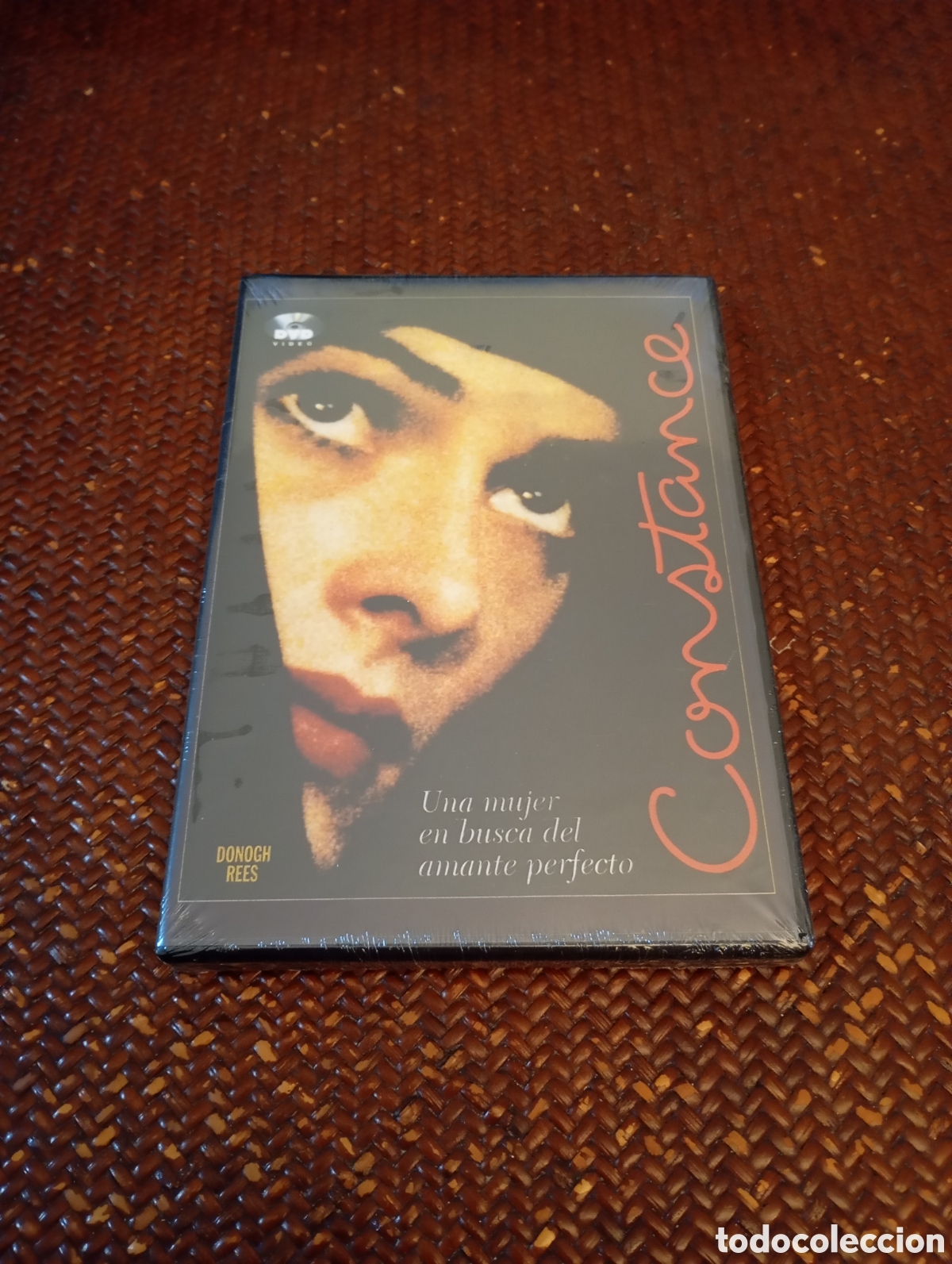 Cine: Constance precintada - Foto 1