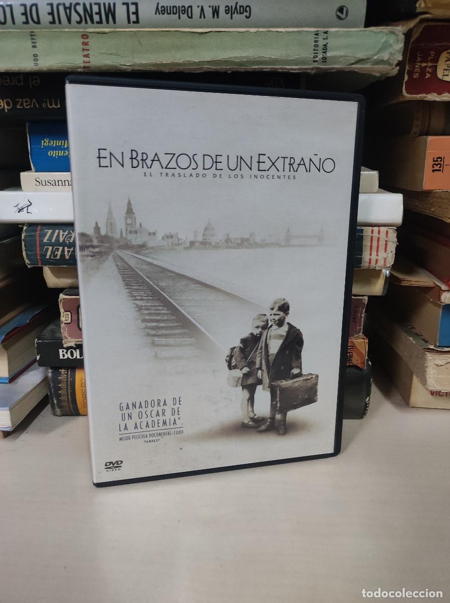 Cine: EN BRAZOS DE UN EXTRA&Ntilde;O - Foto 1
