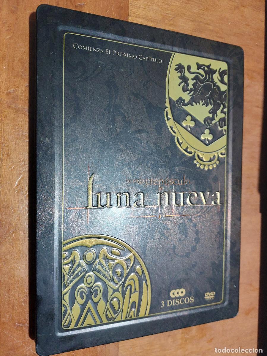 Cin&eacute;ma: CREP&Uacute;SCULA. LA SAGA. LUNA NUEVA. CAJA MET&Aacute;LICA. 3 DVD + L&Aacute;MINA. BUEN ESTADO