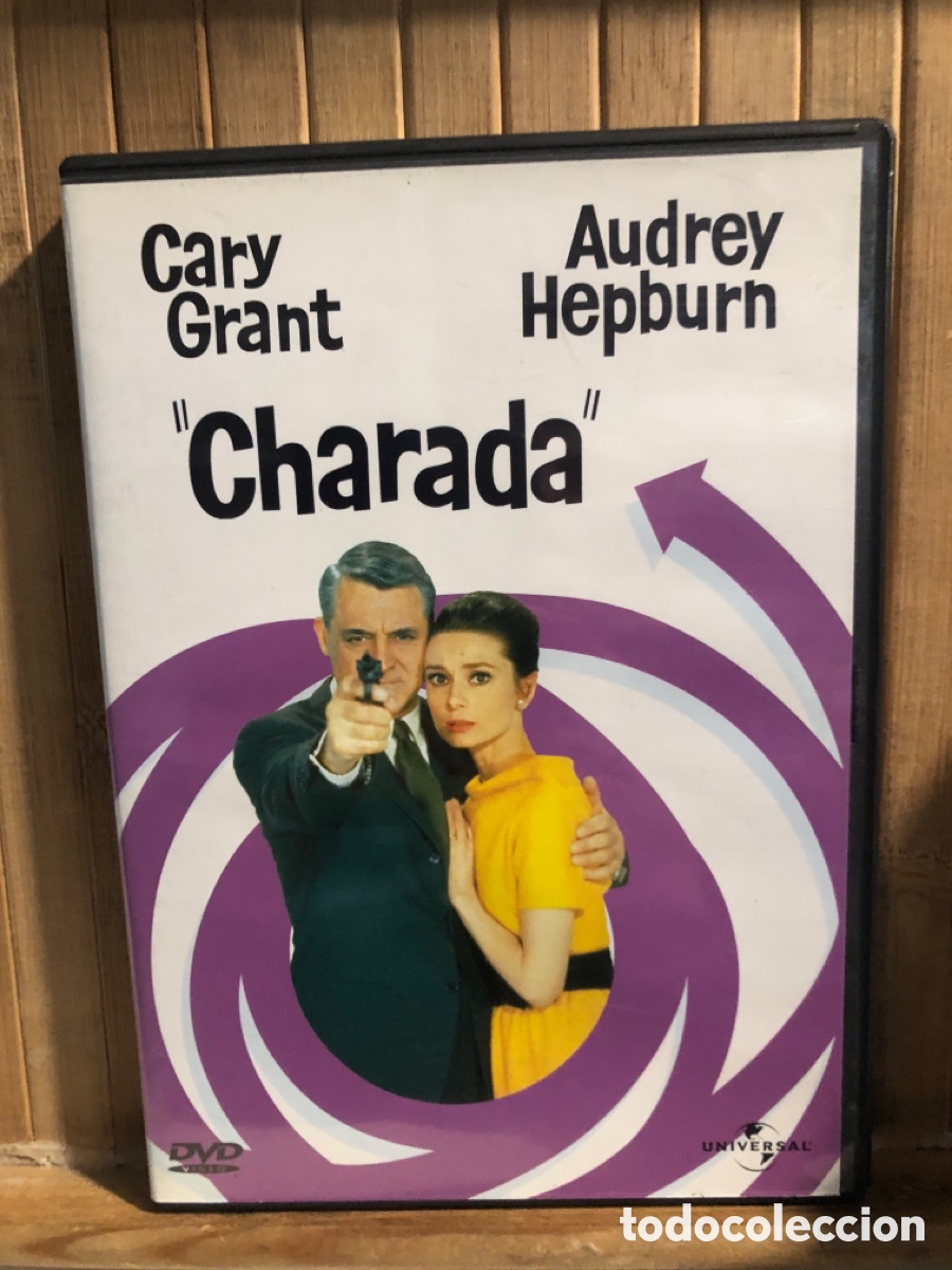Cine: Charada DVD SEMINUEVO - Foto 1