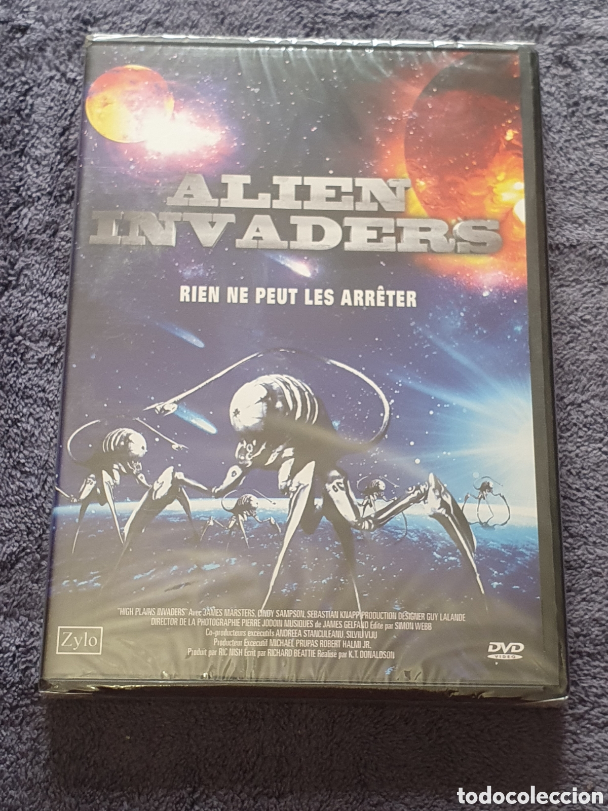 Cine: Dvd-77. Alien Invaders, Audio: Fran&ccedil;ais 2.0, Dolby Digital - Neuf, Original Scell&eacute;, Non Port&eacute;.