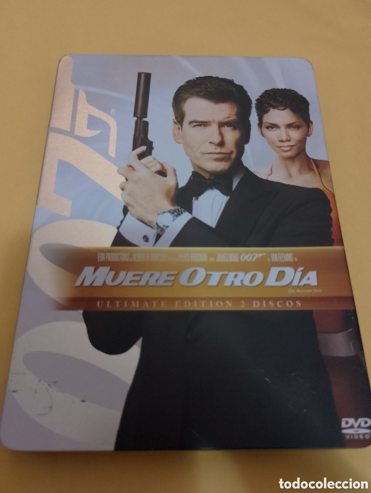 Cine: Dvd. Muere otro d&iacute;a. Caja met&aacute;lica. 907. James Bond.
