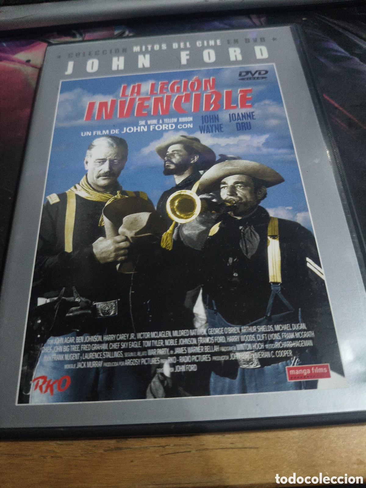 Cine: La legi&oacute;n invencible DVD -300