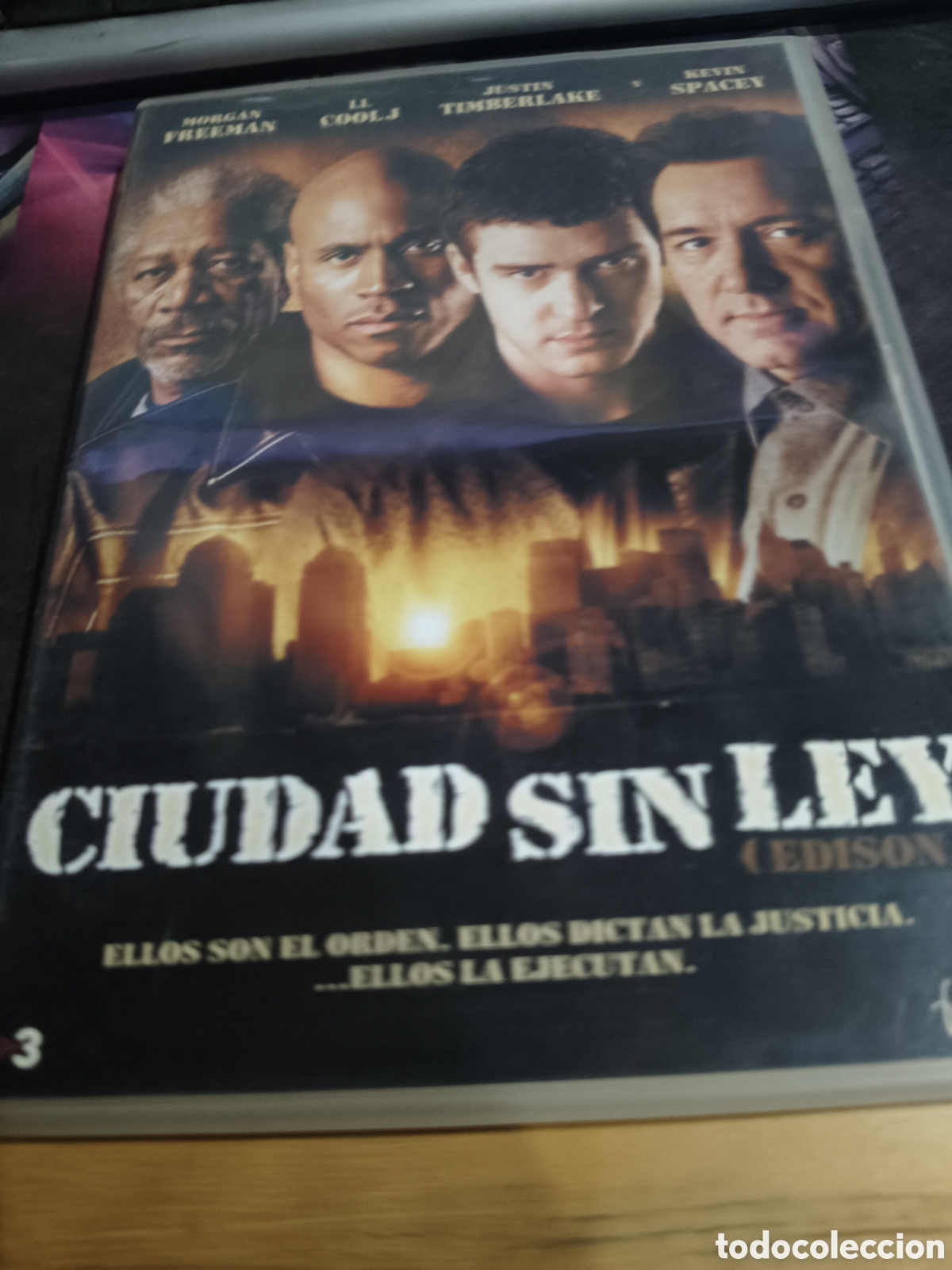Cine: Ciudad sin ley DVD -300 - Foto 1