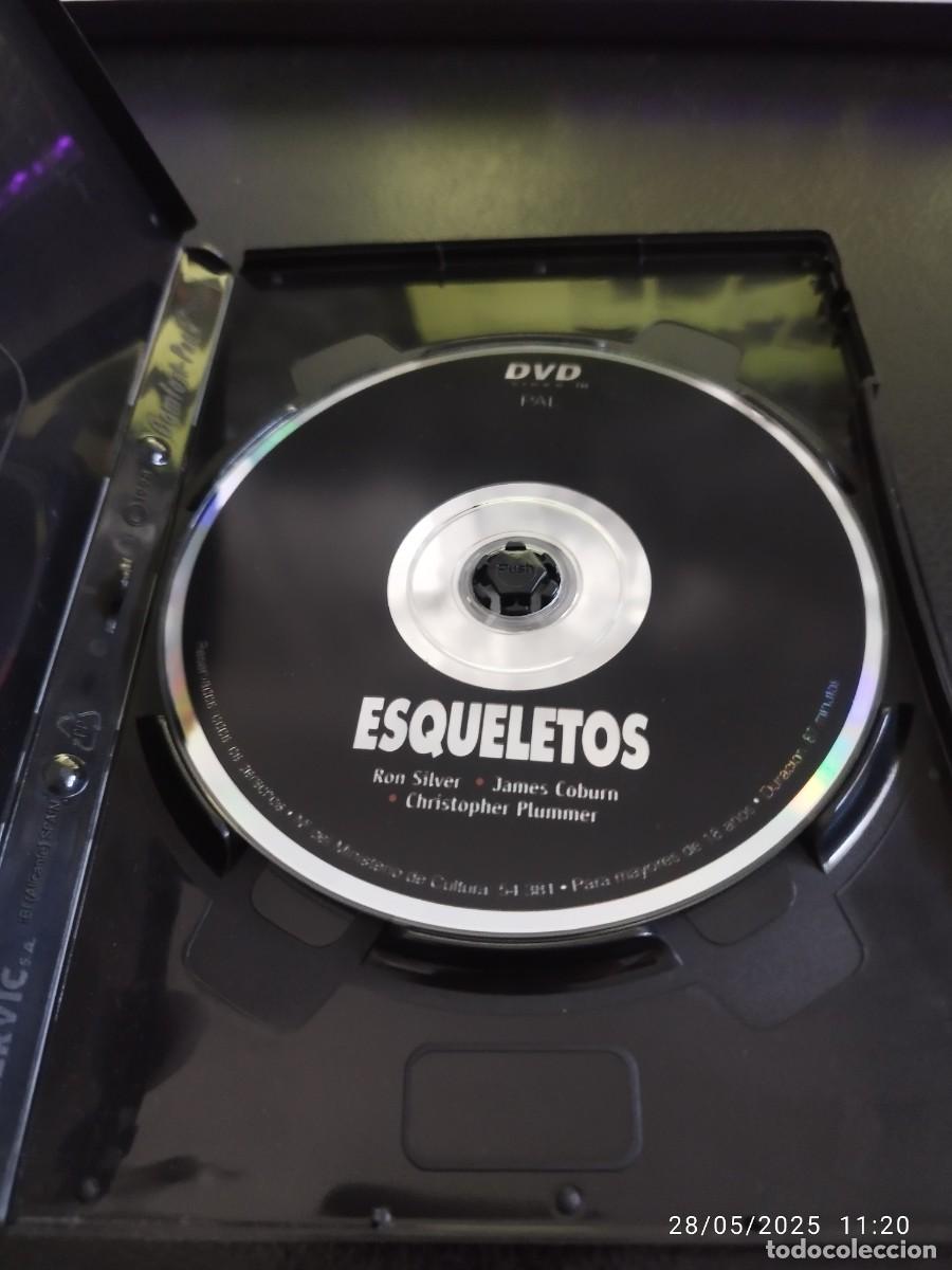Cine: Esqueletos - Dvd - Ron silver - Foto 3