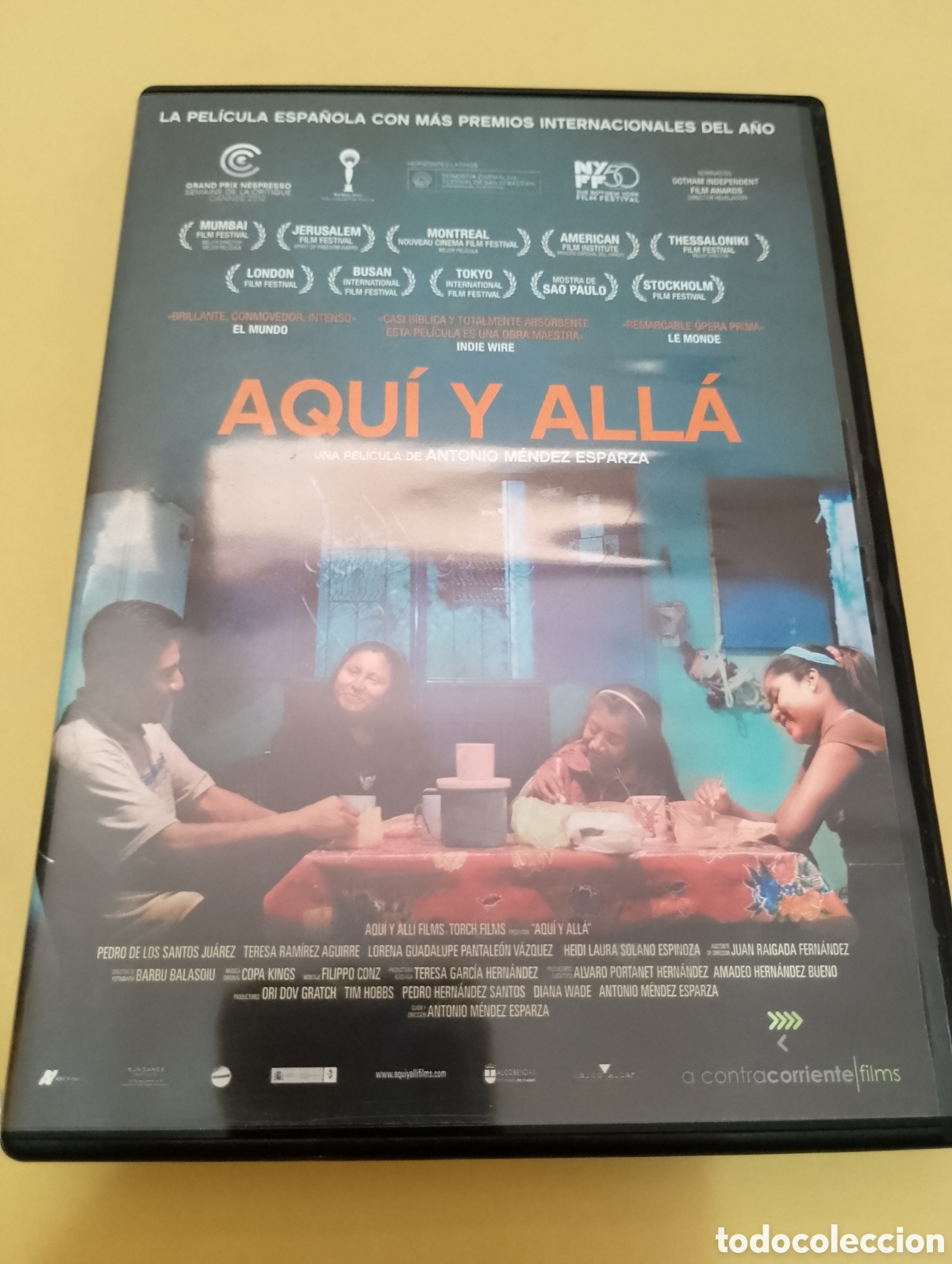Kino: Dvd. Aqu&iacute; y all&aacute;. Antonio M&eacute;ndez Esparza.