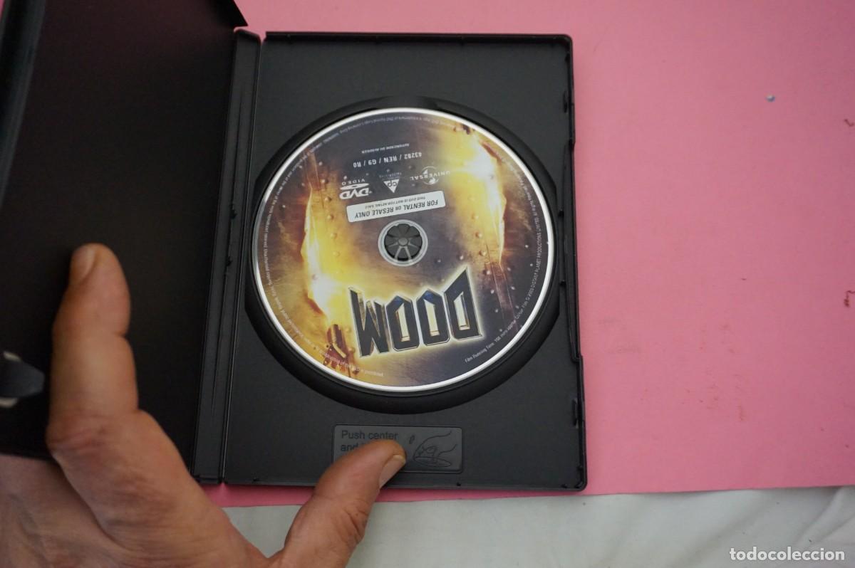 Cine: 8B1/ DVD - DOOM - VERSION EXTENDIDA - Foto 2