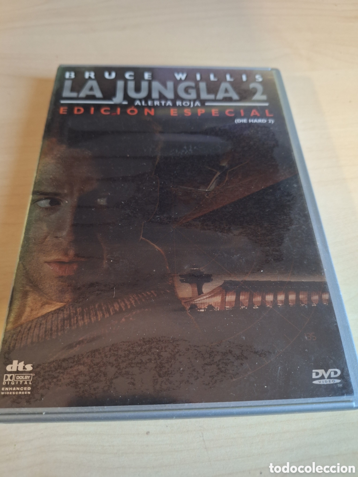 Cine: A21 la jungla 2 alerta roja DVD SEGUNDAMANO