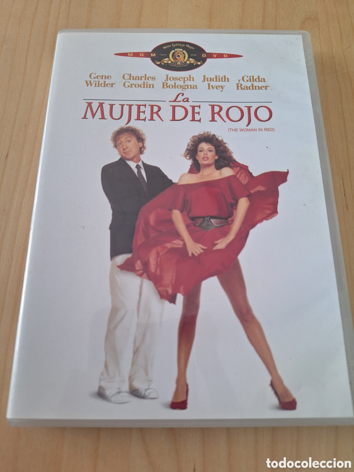 Cinema: RD27 la mujer de rojo DVD SEGUNDAMANO