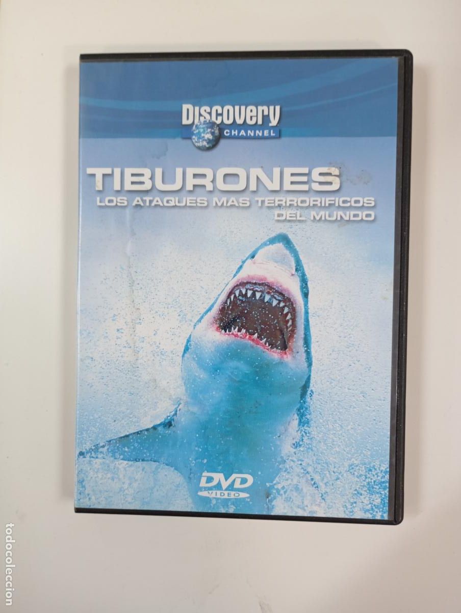 Cine: TIBURONES. LOS ATAQUES M&Aacute;S TERROR&Iacute;FICOS DEL MUNDO. DVD. TDKV137C
