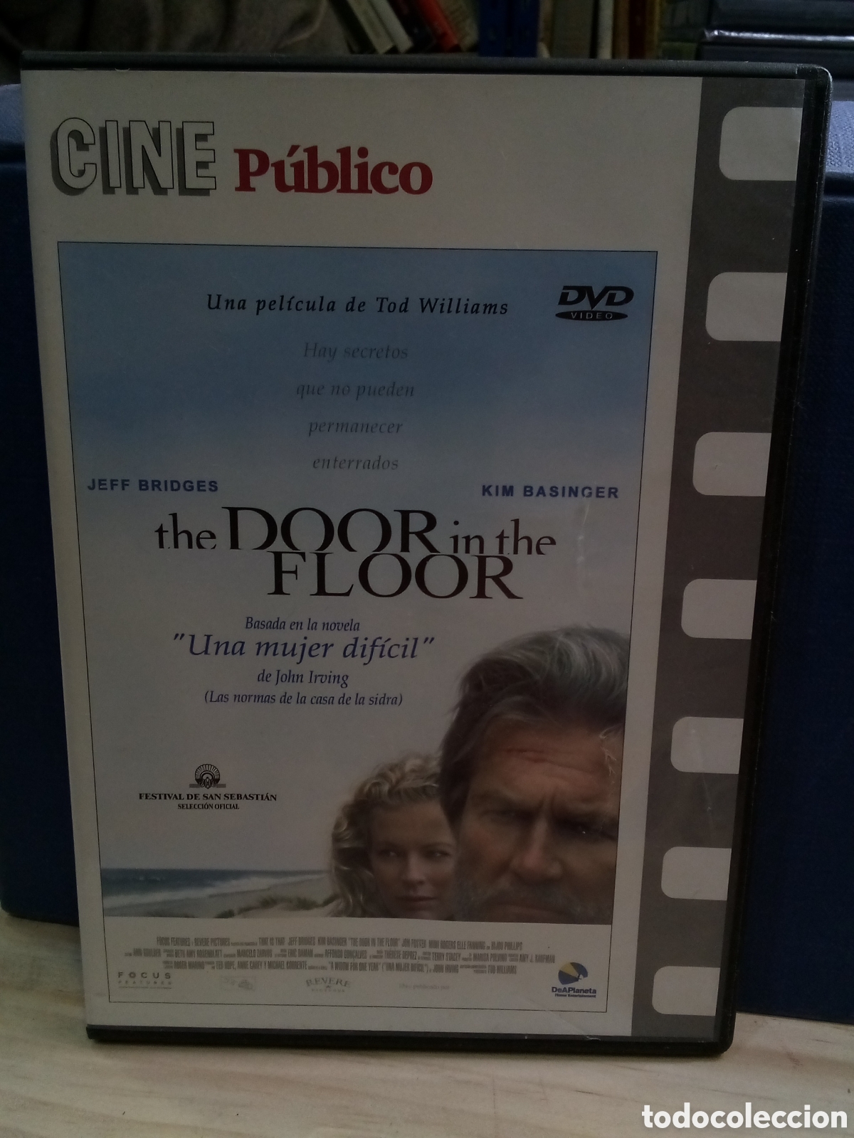 Cine: DVD The door in the floor