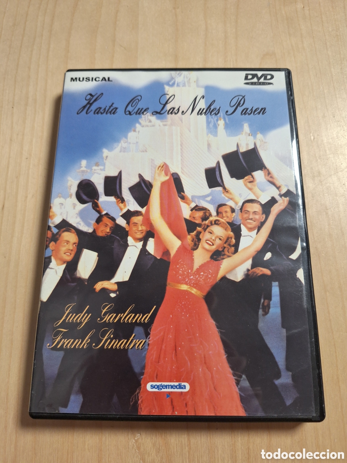 Cine: RD84 hasta que las nubes pasen DVD SEGUNDAMANO