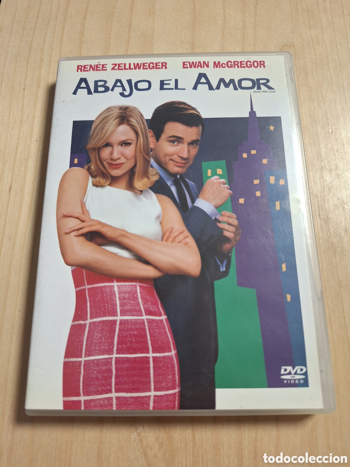 Kino: RD84 abajo el amor DVD SEGUNDAMANO