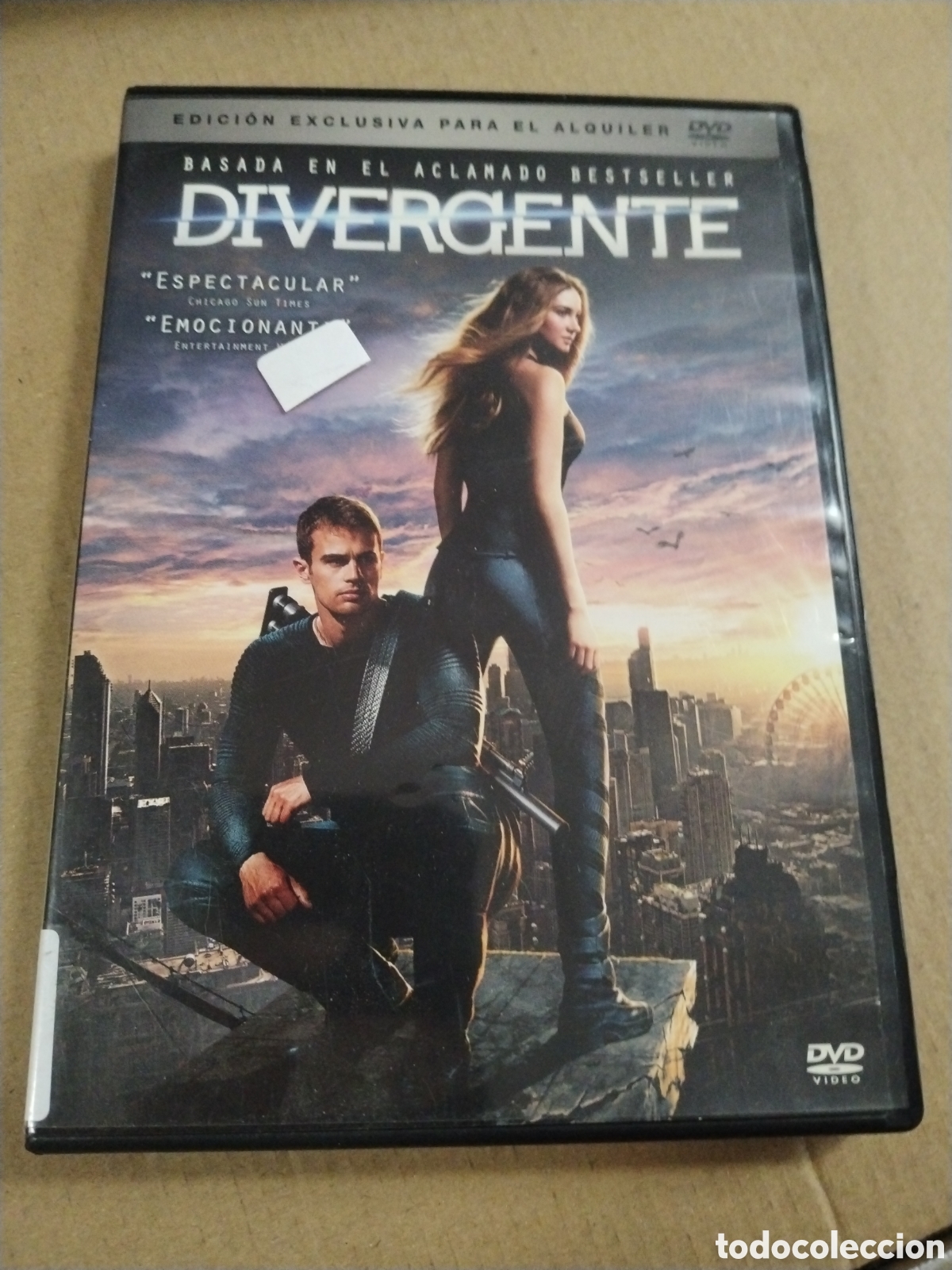 Cine: Divergente. DVD. MU. Shailene Woodley