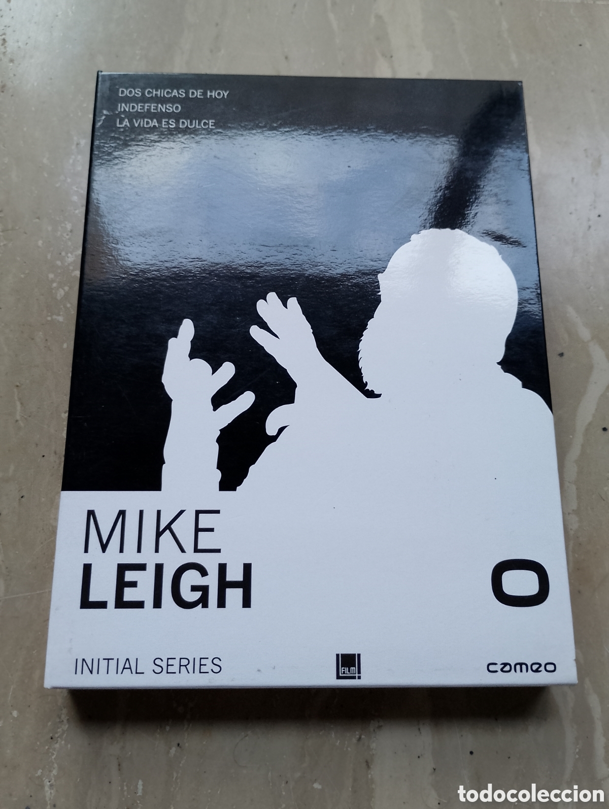 Cine: Dvd. Mike Leigh. Initial Series. FNAC. Dos chocas de hoy + Indefenso + La vida es dulce.