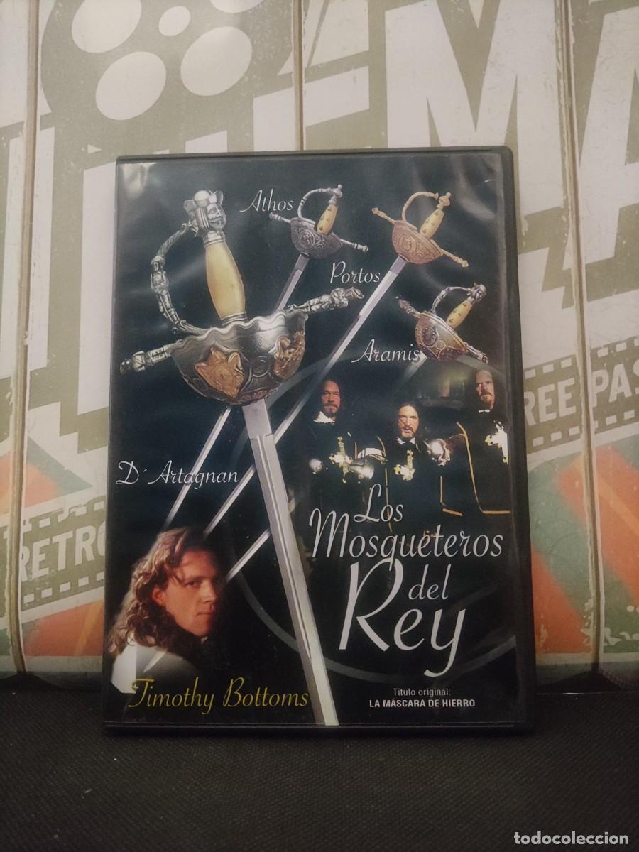 Cine: DVD 2033 Los mosqueteros del rey (La m&aacute;scara de hierro) / Disco con se&ntilde;ales de uso