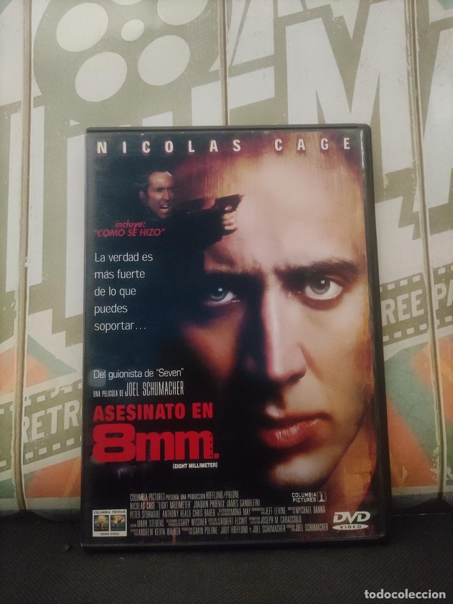 Cinema: DVD 2082 Asesinato en 8 mm. / Disco con se&ntilde;ales de uso