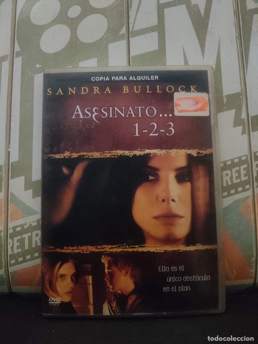 Cine: DVD 2096 Asesinato 1-2-3 / Disco con se&ntilde;ales de uso