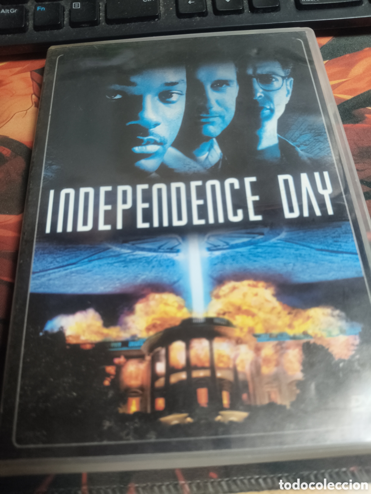 Cine: Independence day DVD - 245