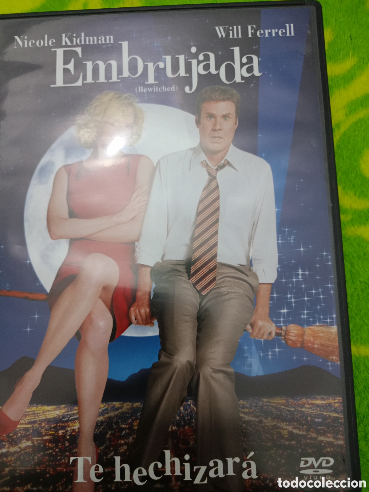 Cine: DVD embrujada - buen estado