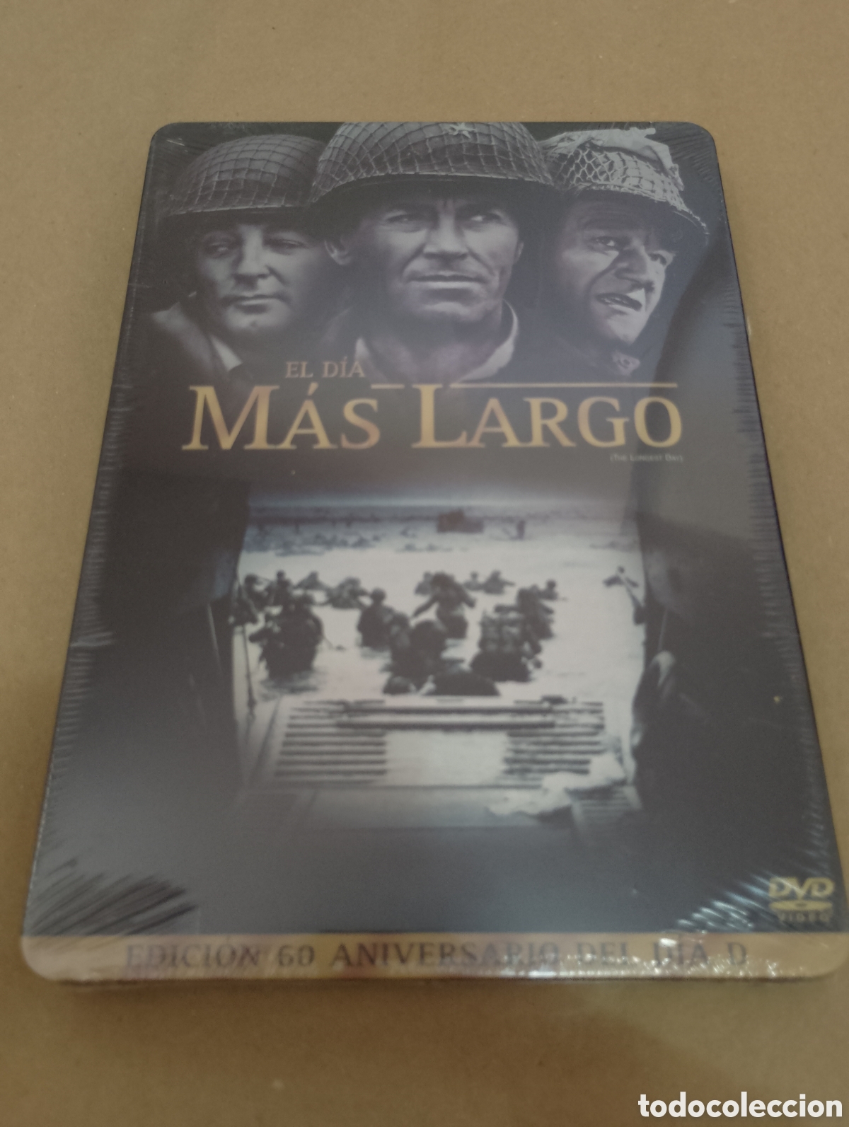 Kino: Dvd. El d&iacute;a m&aacute;s largo. Caja met&aacute;lica. 2 dvds. Edici&oacute;n 60 aniversario. Precintado.