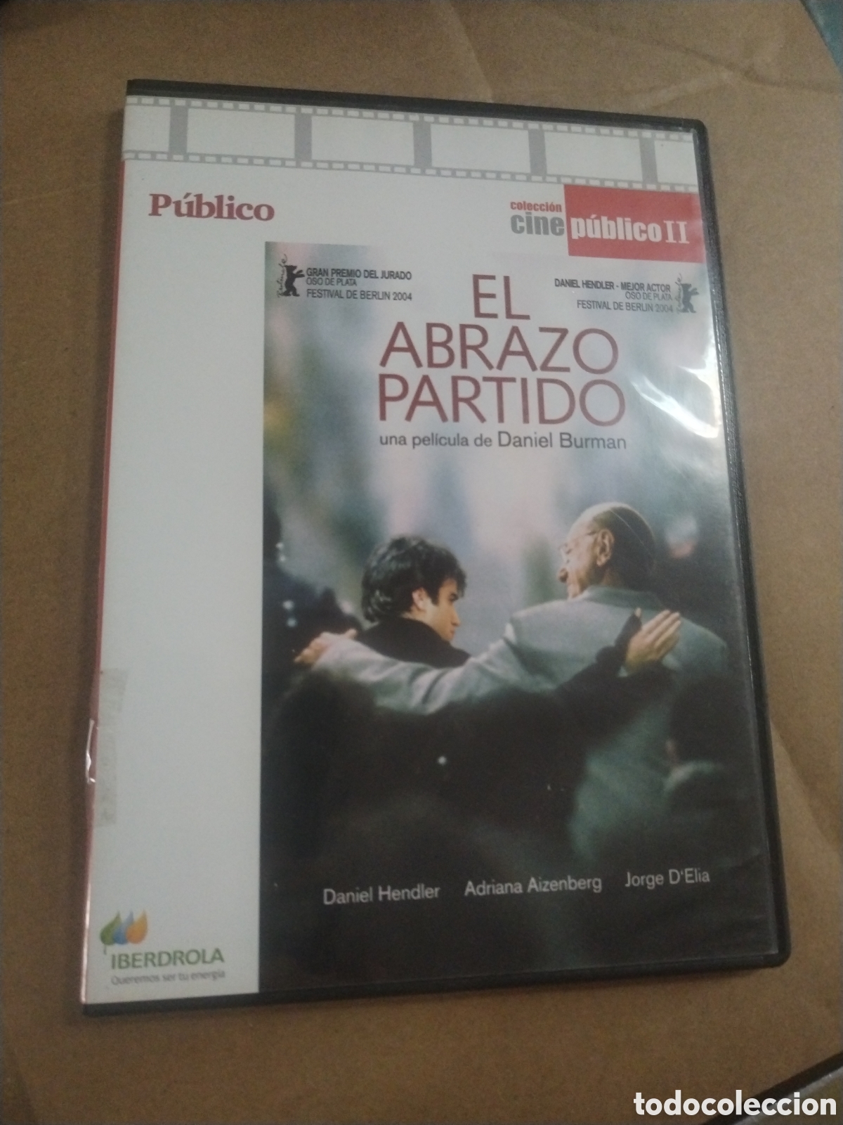 Cine: El abrazo partido. DVD.