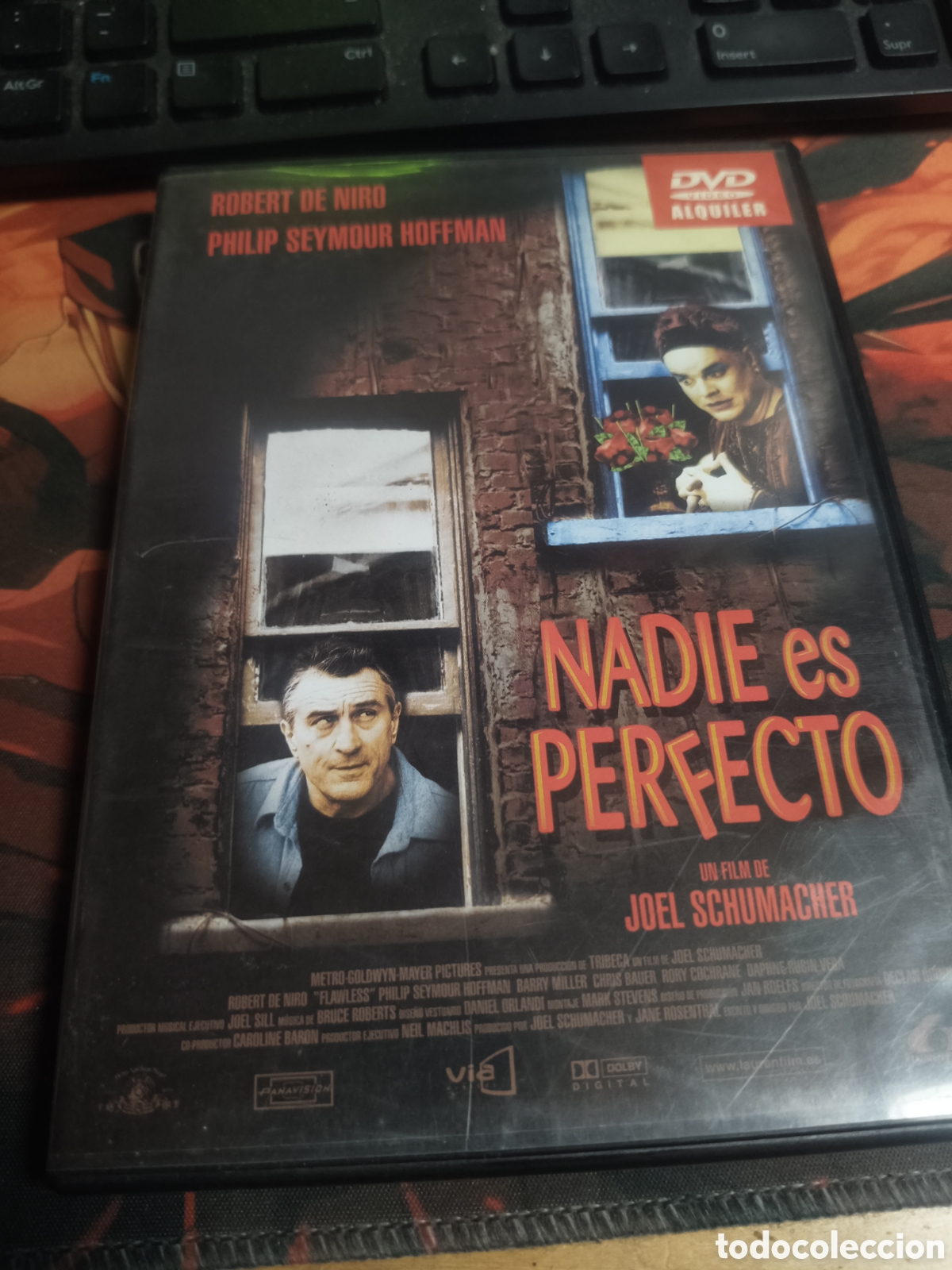 Cine: Nadie es perfecto DVD - 245 (videoclub)