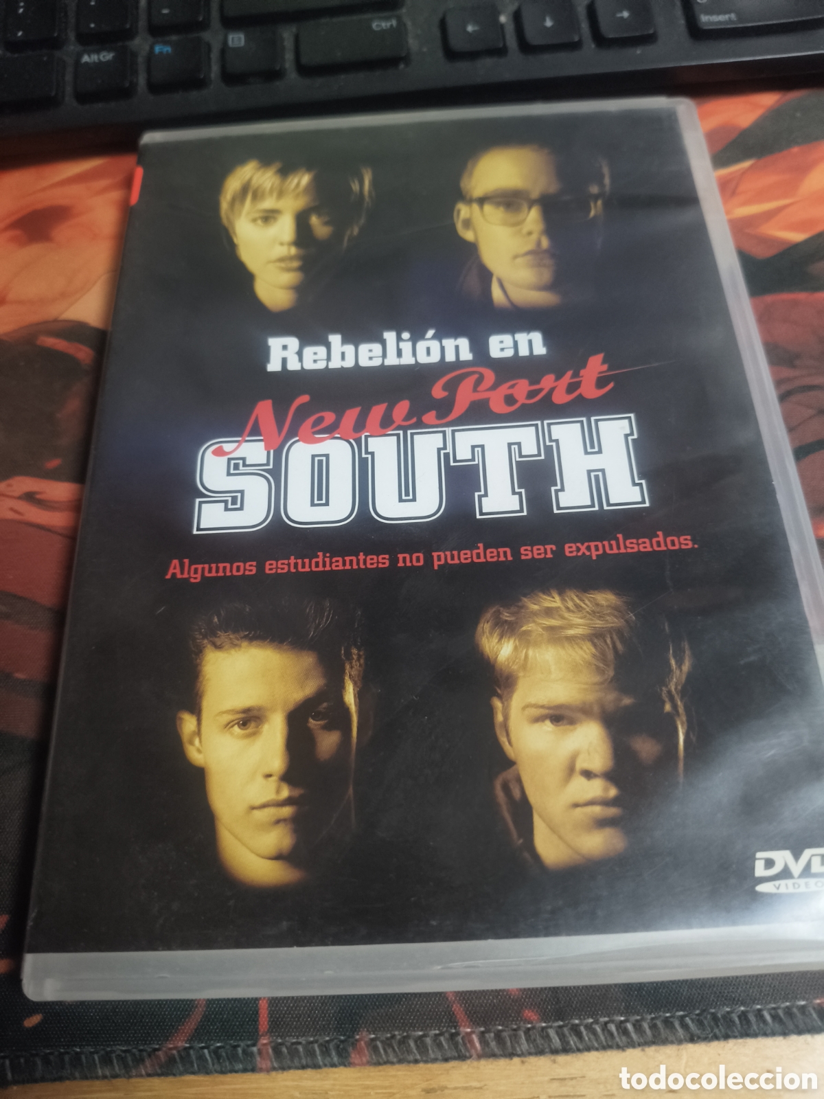 Cine: Rebeli&oacute;n en new port south DVD - 245 (videoclub)