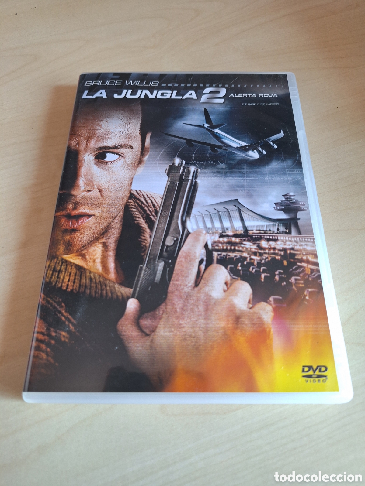 Cine: RD61 la jungla 2 DVD SEGUNDAMANO