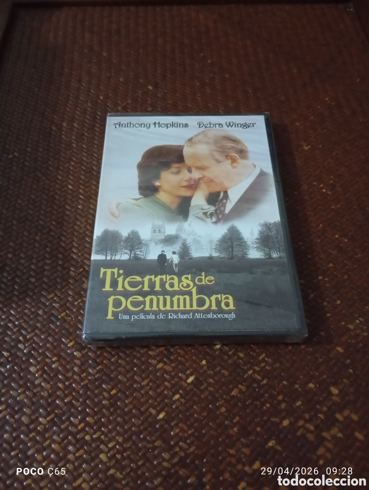 Cine: Tierras de penumbras DVD precintado