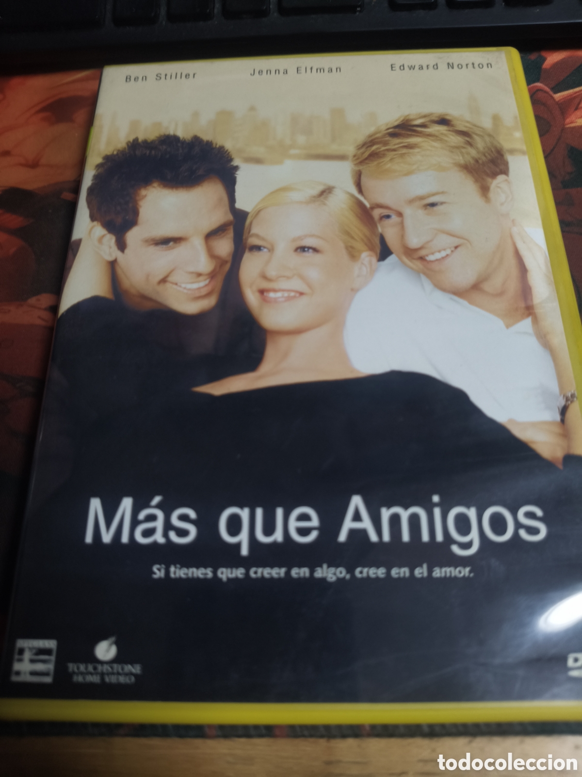 Cine: M&aacute;s que amigos DVD - 246 (v&iacute;deoclub)