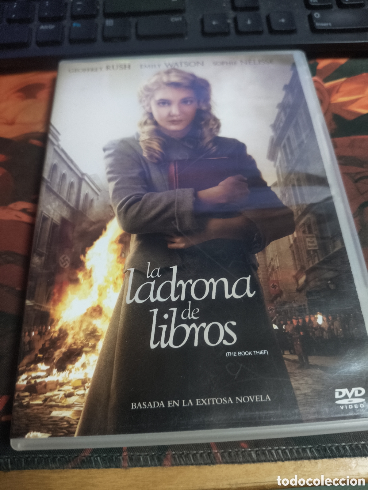 Cine: La ladrona de libros DVD - 8