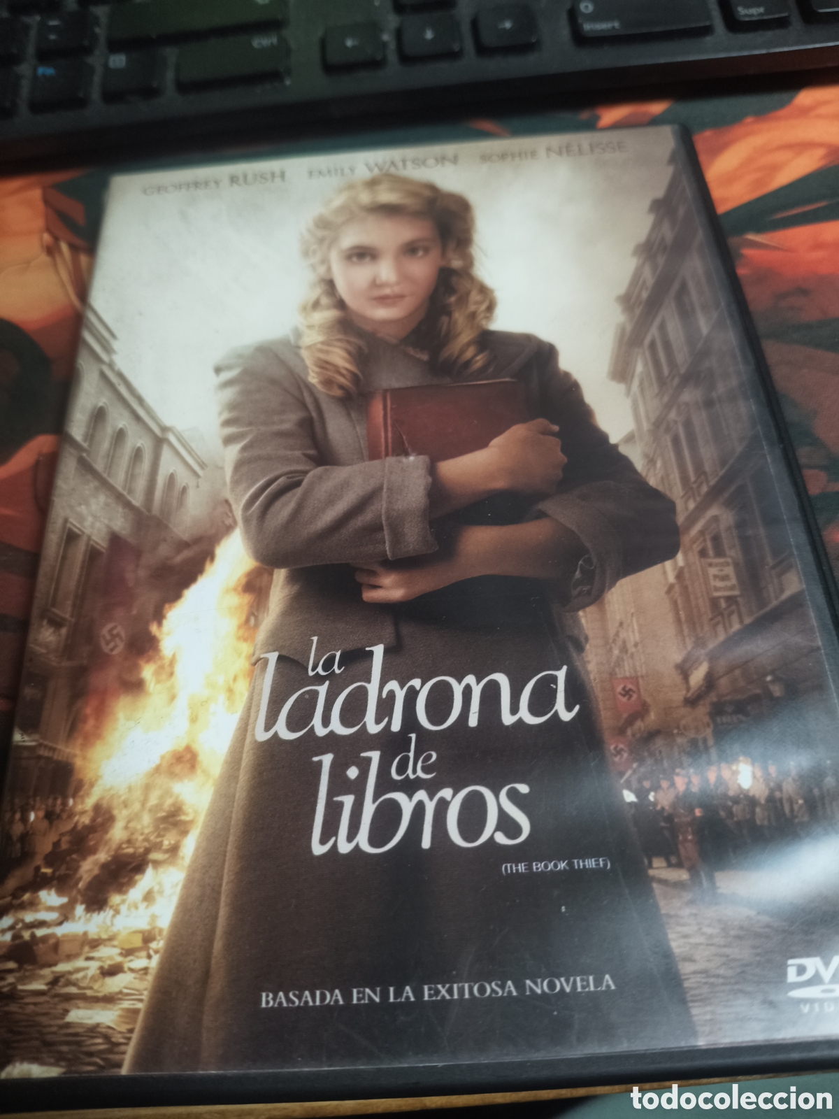 Cine: La ladrona de libros DVD - 8