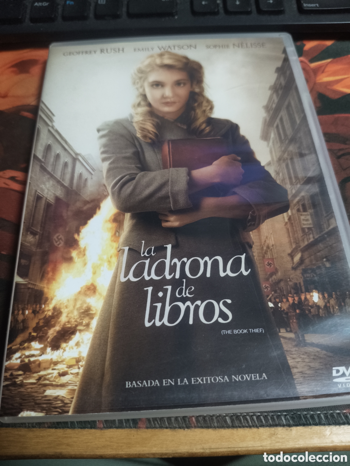 Cine: La ladrona de libros DVD - 8