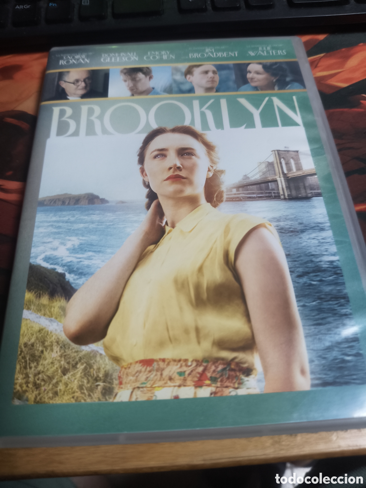 Cine: Brooklyn DVD ------- 8
