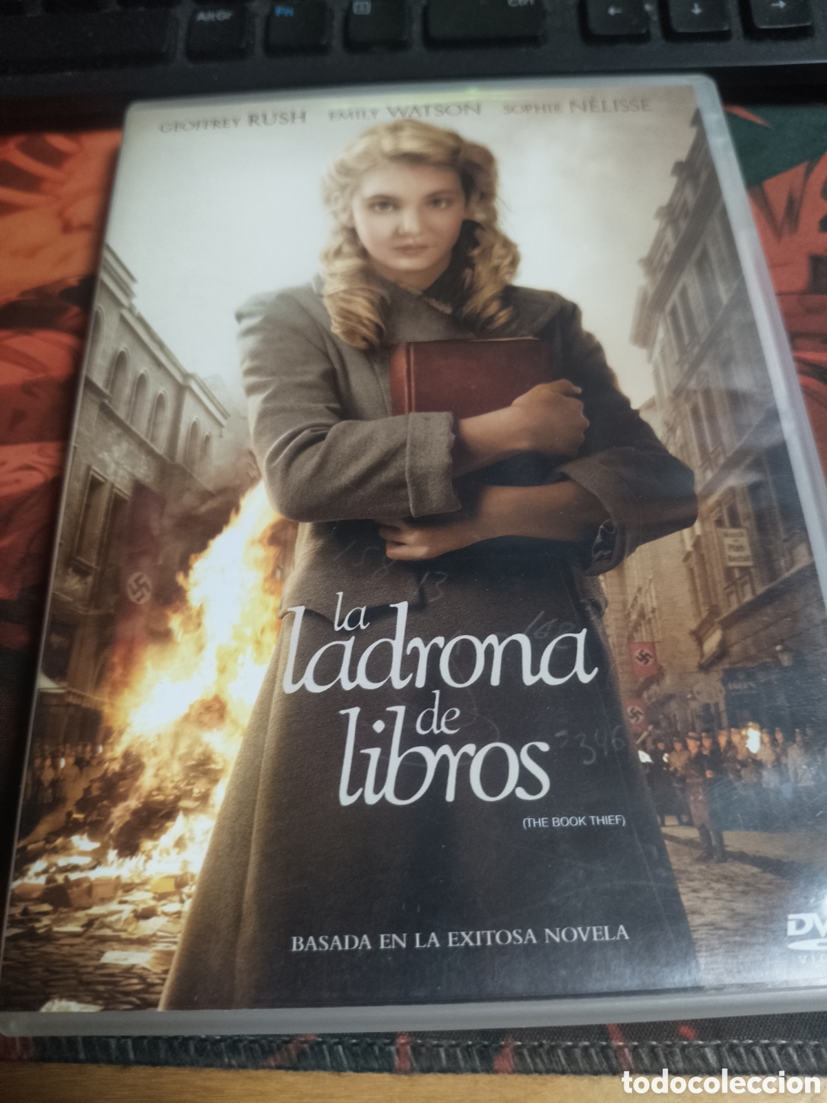 Cine: La ladrona de libros DVD - 16